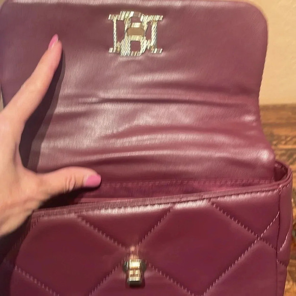 Badgley Mischka NWT Plum Vegan Quited Leather Gold Chain Crossbody Bag - Picture 7 of 9